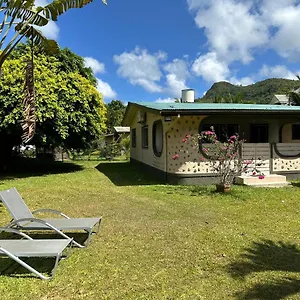  Chalet 88 Days Self Catering Holidays & Seychellen